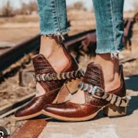 Freebird by Steven Blade Croc Embossed Leather Boots - Picture 9 of 9